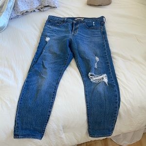 Women wedgie Levi jeans